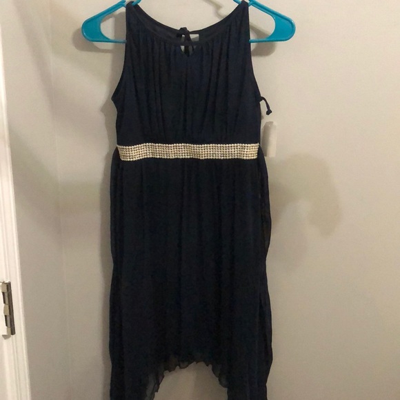 dress - Picture 1 of 1